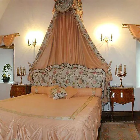 Chateau De La Colaissiere Hotel Saint-Sauveur-de-Landemont