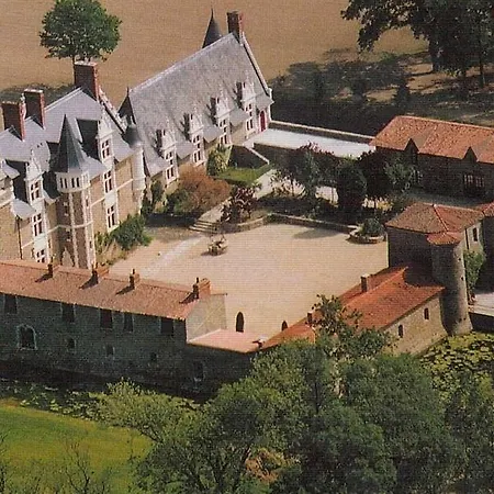 Château De La Colaissière 4*