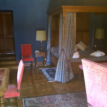 Château De La Colaissière Hotel 4*
