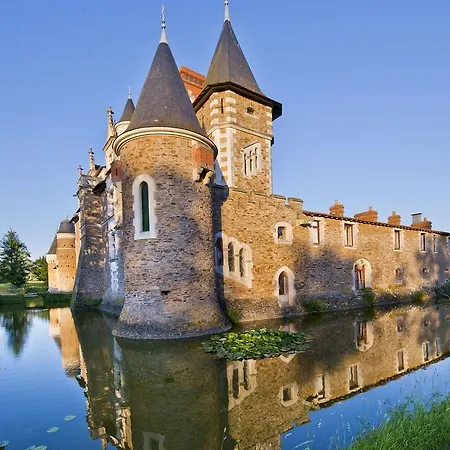 Chateau De La Colaissiere 4* Saint-Sauveur-de-Landemont