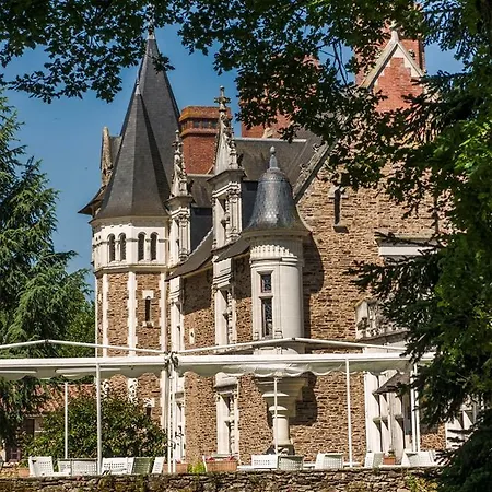 Hotel Chateau De La Colaissiere Saint-Sauveur-de-Landemont