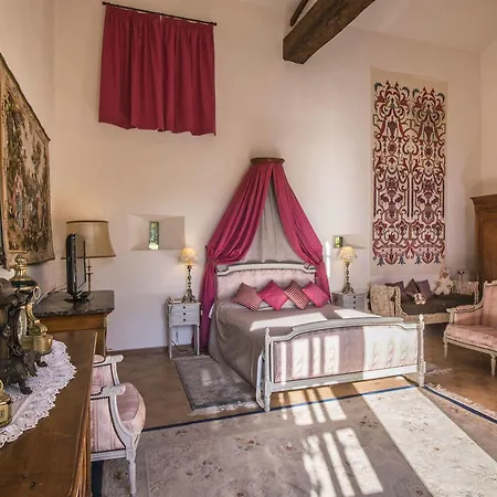 Chateau De La Colaissiere 4*