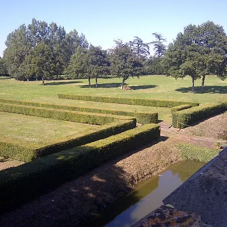 Chateau De La Colaissiere 4* Saint-Sauveur-de-Landemont