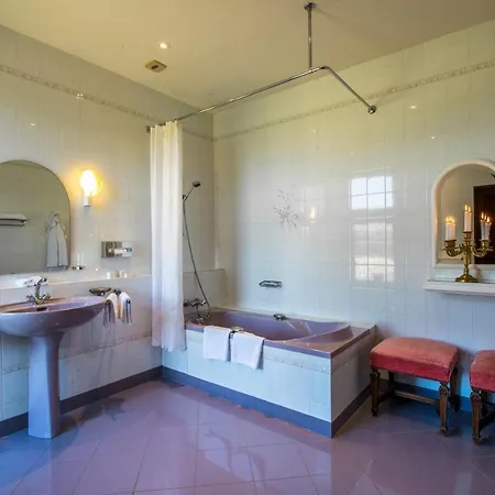 Chateau De La Colaissiere Hotel 4*