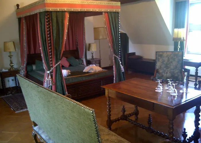 Chateau De La Colaissiere